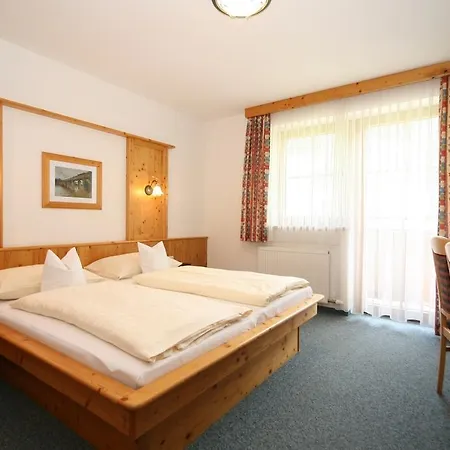 Cafe' Hermann Отель Шладминг